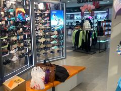 -安踏特卖场(悦喜客来广场店)