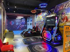 -VR+乐园·VR电竞·家庭亲子·密室逃脱·轰趴团建