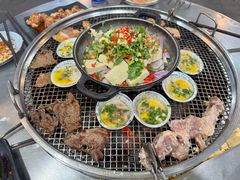 -小辣椒汤锅烧烤(温泉南街店)