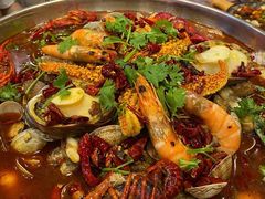 -老东镇啤酒屋海鲜加工·蒸汽海鲜·海鲜烧烤(台东店)