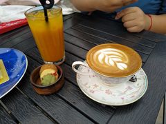 卡布奇诺-云端咖啡(山顶教堂店)