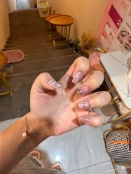 -花系美·美甲美睫精品店