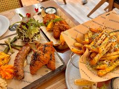-Mark&Mars Restaurant
