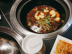 -哈尔滨烧烤·山河村铁锅炖(交大店)