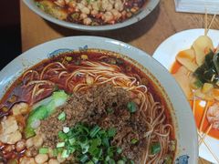 -丁丁猫重庆小面(徐州路店)