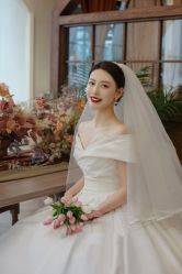 -莫小姐婚纱