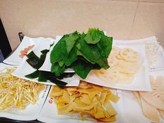 -盛源川香鱼火锅(西小区总店)