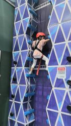 -MELAND CLUB亲子乐园·派对·餐厅(北京芳圆里ID MALL店)