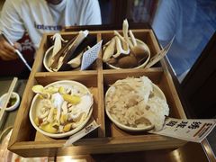 -阿婆情腊排骨火锅·野生菌季(古城旗舰店)