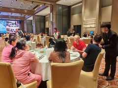 -景月阁空中食府(希尔顿酒店)