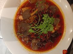 -川流不息·地道川菜·小龙虾(新松江路店)