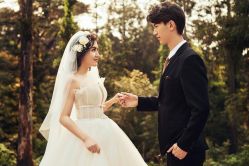 点击看大图 -挪娅婚纱摄影皇家会所