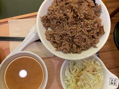 -熊吞·大碗丼烧肉饭(济宁万达广场店)