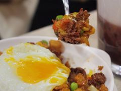 干免牛饭加蛋-喜莲咖啡