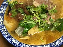 -崇德楼水盆牛羊肉泡馍馆(文艺路店)