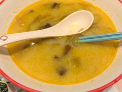 -小杨生煎(金山百联购物中心3楼店)