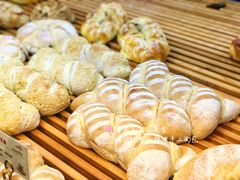 -焙丽拾光(麦凯乐直营店)