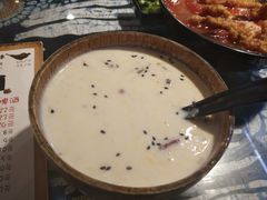 牛奶鸡蛋醪糟-勺子米线·云南传统小吃市集(四方街店)