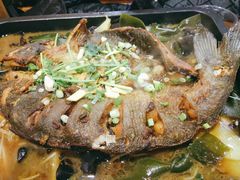 -老东镇啤酒屋海鲜加工·蒸汽海鲜·海鲜烧烤(台东店)