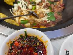 -鲁员外地锅鸡地锅鱼(古墩路店)