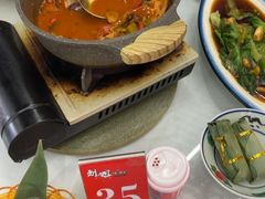 -刘姐啤酒鱼民族演艺餐厅(西街总店)