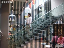 二楼-曼都发型