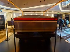 -TESLA 特斯拉(上海太古汇体验店)