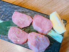 -炼火烤肉店