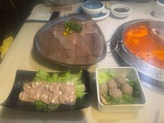 -左庭右院鲜牛肉火锅(浦江欢乐颂店)