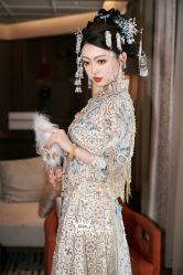 点击看大图 -艾拉·女王婚纱礼服馆