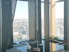 -唐拉雅秀酒店-西锦汇空中BBQ·思创餐厅