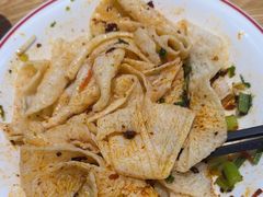 -三好食堂(煎饺·馄饨·肉饼米线·盛世广场店)
