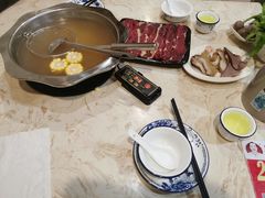 -粤潮牛肉火锅店(江南大道店)