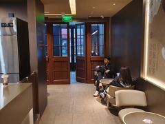 -星巴克臻选(上海今潮8弄店)
