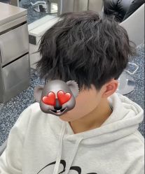 -海文先生国潮烫染男士理发馆