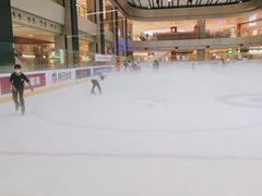 -冰堡国际溜冰场(观澜湖新城MHMALL店)