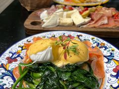 三文鱼班尼迪克-Alimentari早午餐(安福路店)