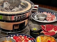 -围炉肉舍•炭烤活鳗•丹东海鲜烤肉(步行街店)