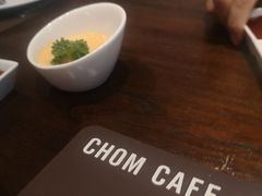 -Chom Cafe and Restaurant