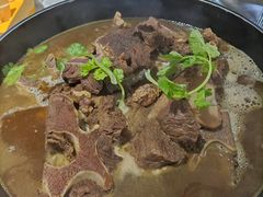 -运气牛自助酱大骨火锅(南京东路店)