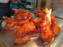 -艾力江和田馕坑烤肉店