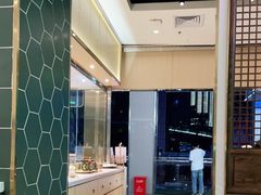 -六少·猪肚包鸡火锅(卓悦INTOWN店)