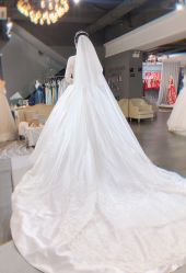 点击看大图 -艾米丽婚纱礼服