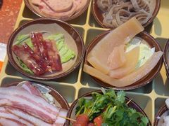 -赵美丽·重庆社区火锅·直营店(火车东站·中豪国际店)