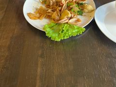 -J Daeng Seafood