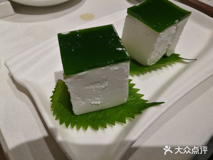 潮福城(湖滨北路店)香滑椰汁糕图片