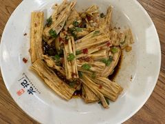 -湘人龙记老长沙米粉(鸟巢店)