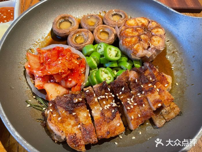 TAIFORKS 大福食堂·山葵烤肉料理·拌饭(宝安店)意式鳀鱼酱碳烤黑猪肉图片