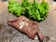 -铭牛烧肉·和牛海鲜自助(高新月牙湖店)