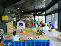 -上海滴水湖皇冠假日酒店